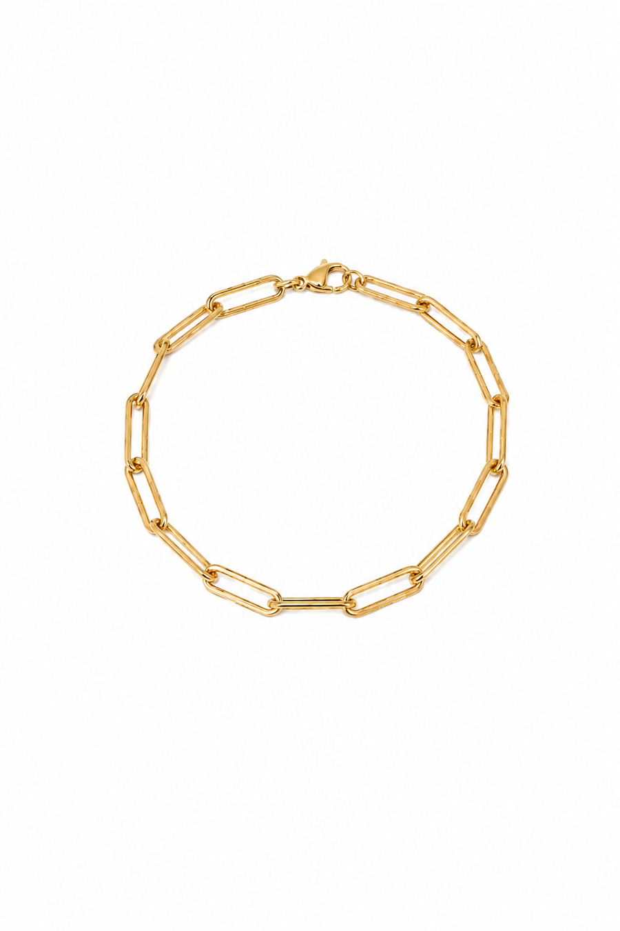 Amaya Sierra Armband aus Leder mit silbernen Details, stilvolles Schmuckstück für Damen sichtbar in der Aufnahme